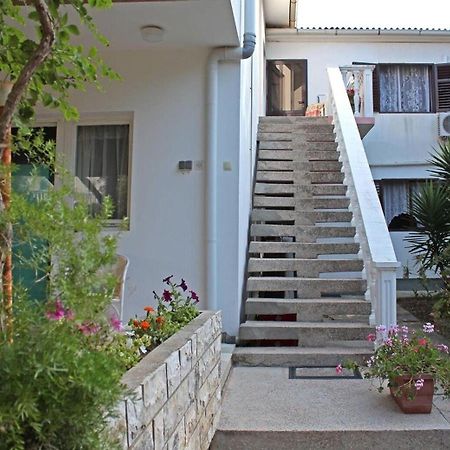Apartments Vinko Vir Exterior foto